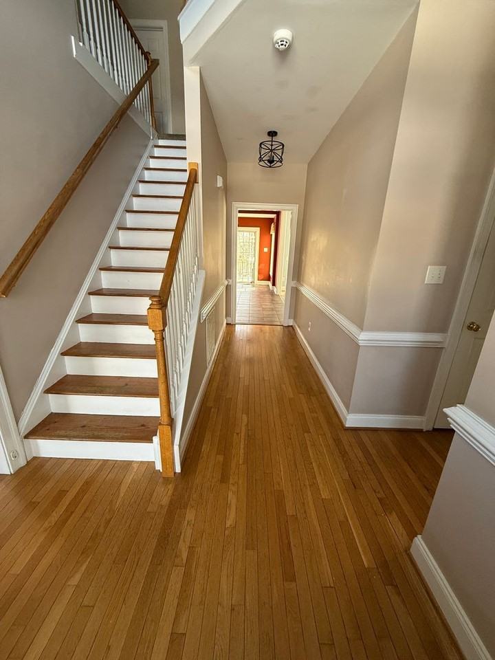 8801 Eli Pl - Photo 3 of 38