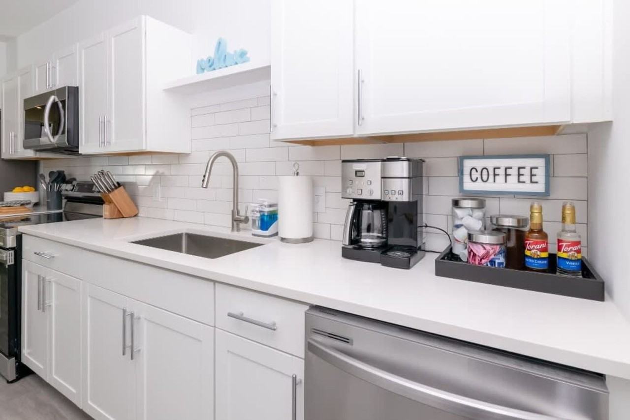 143 Mckim Ave - Photo 5 of 15