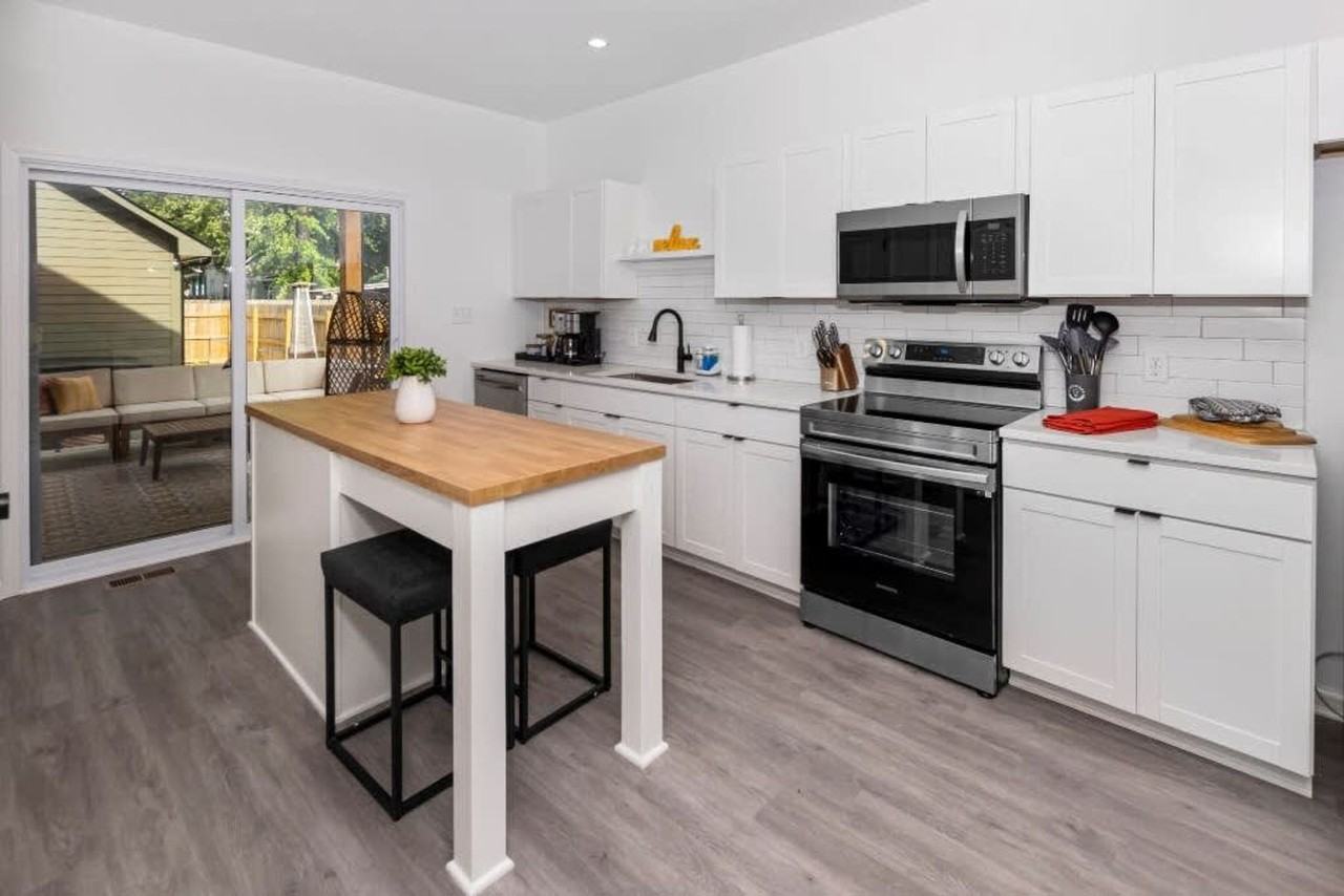 145 Mckim Ave - Photo 3 of 19