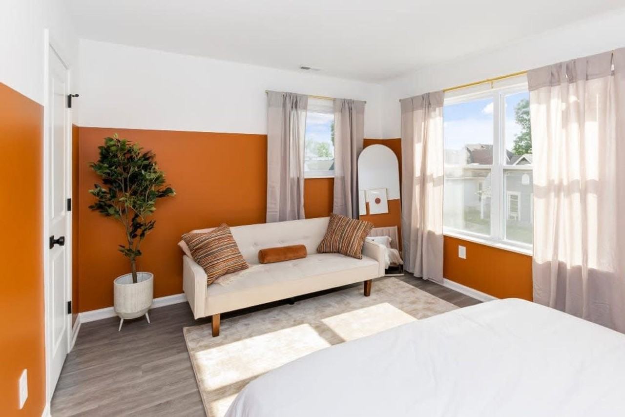 145 Mckim Ave - Photo 5 of 19