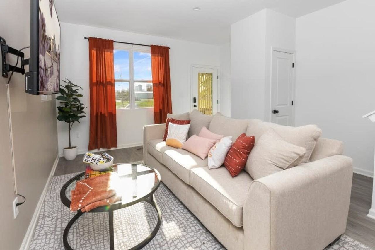 145 Mckim Ave - Photo 6 of 19