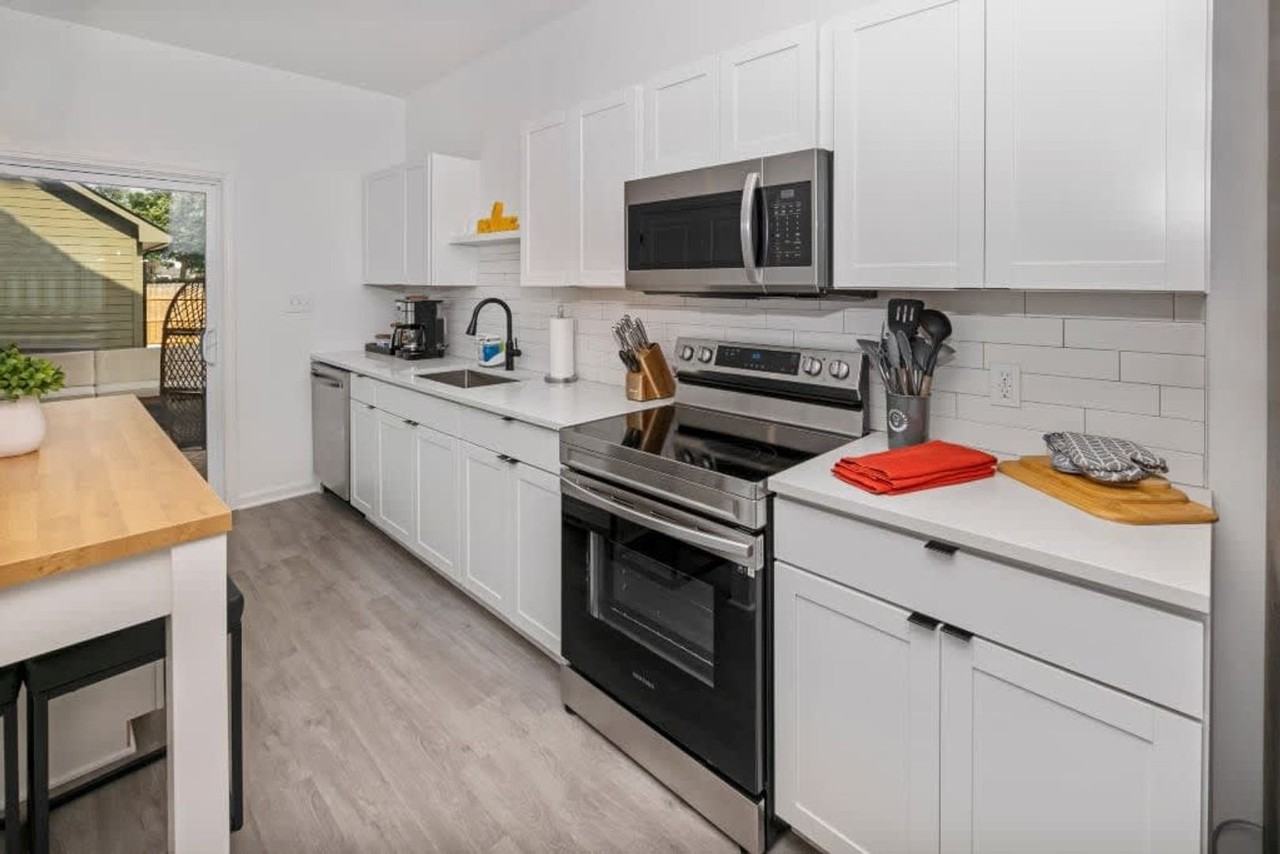 145 Mckim Ave - Photo 7 of 19