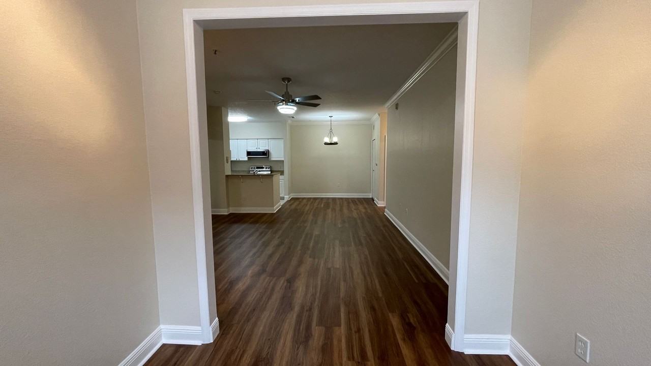 430 Southern Pecan Cir #101 - Photo 6 of 41