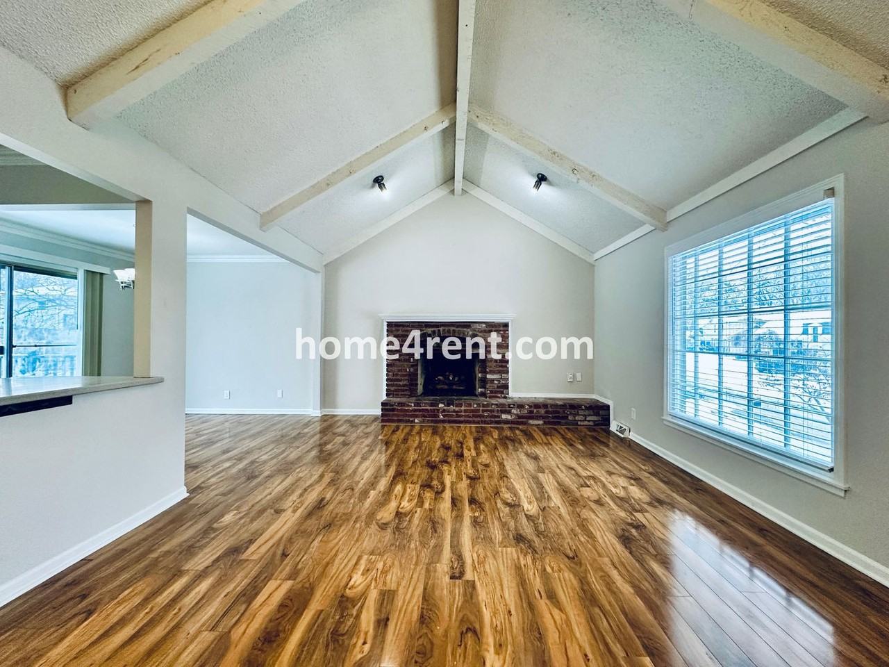 13032 W 102nd Ter - Photo 5 of 45