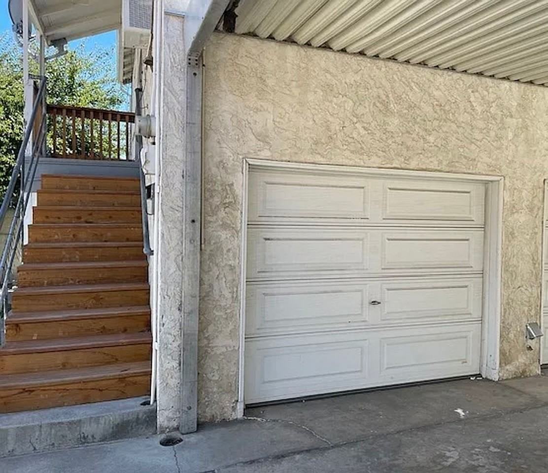 1442 Parker Ave - Photo 2 of 10