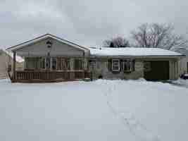 featured image of 914 N Forest Dr