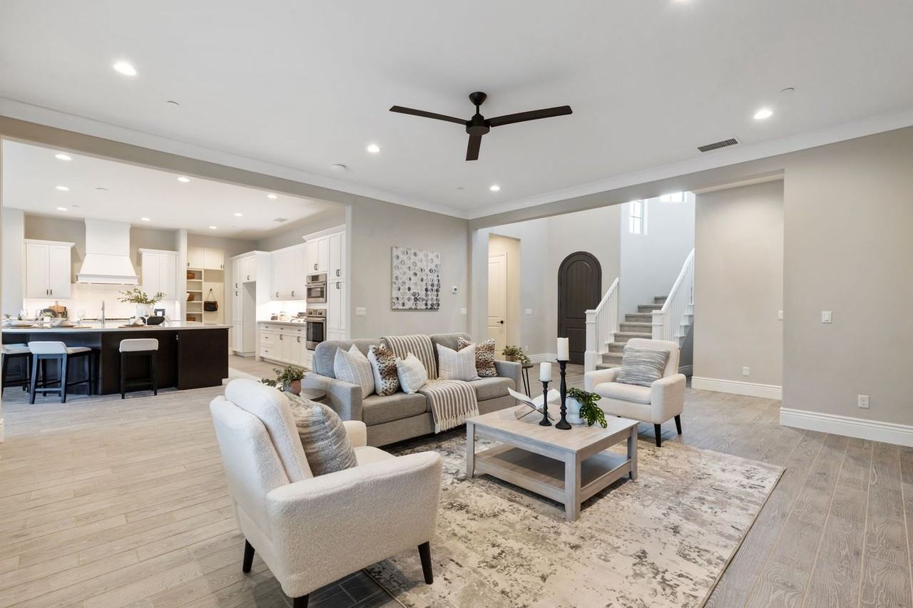 850 Overstone Ave - Photo 7 of 50