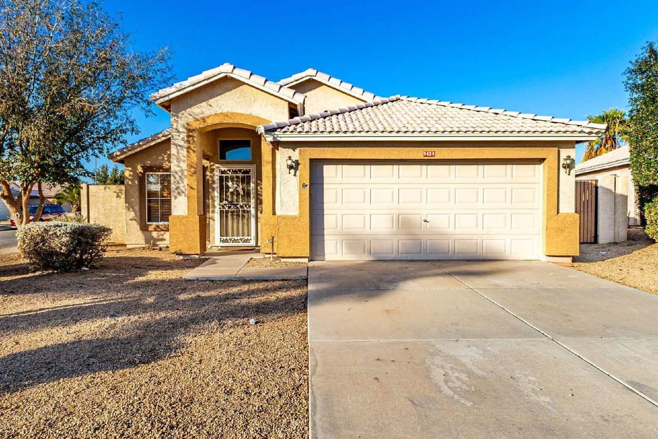 9438 W Monroe St - Photo 2 of 30