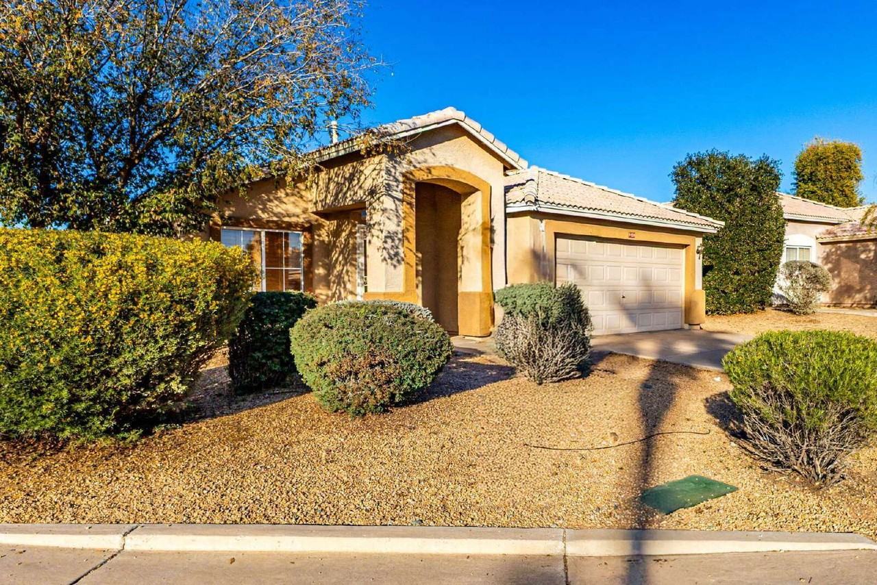 9438 W Monroe St - Photo 6 of 30