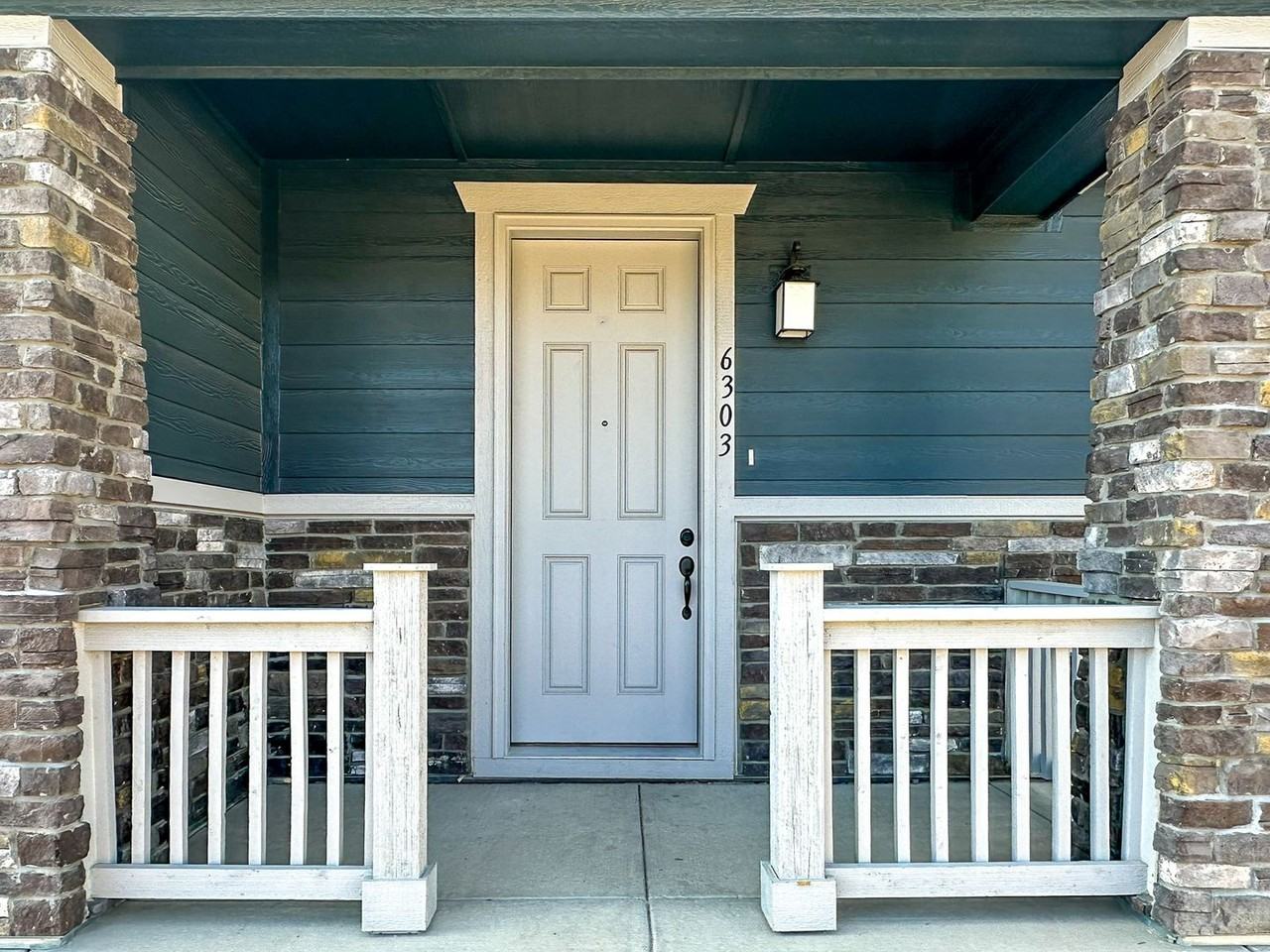 6303 N Malaya St - Photo 4 of 49