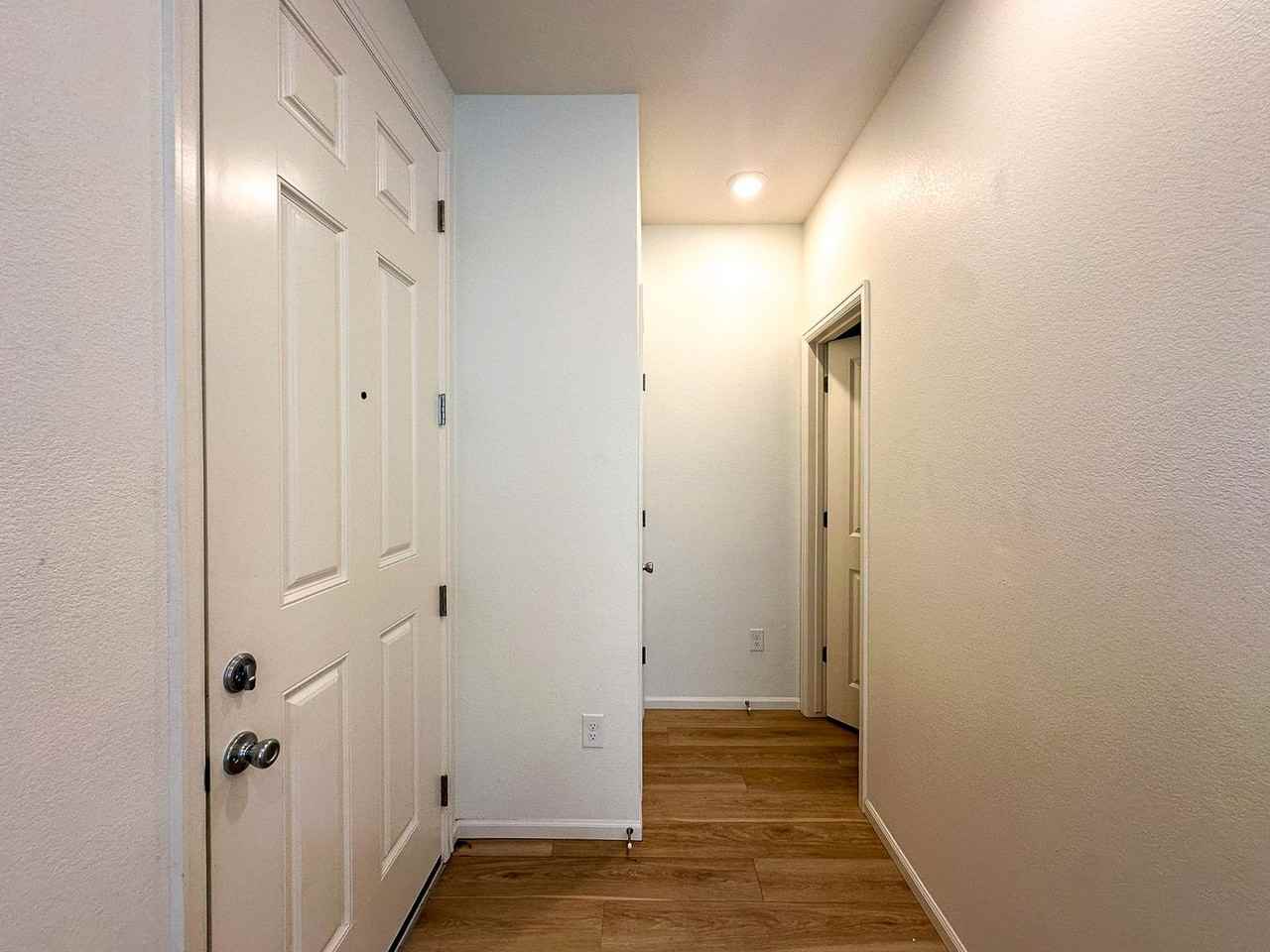 6303 N Malaya St - Photo 7 of 49