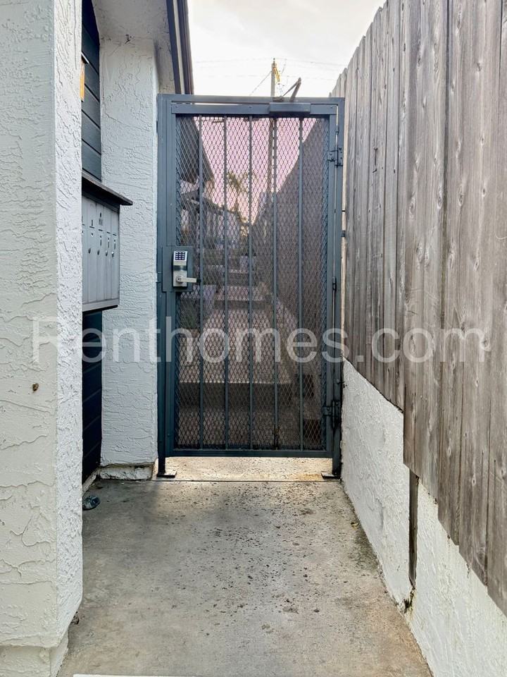 3711 Louisiana St #2 - Photo 2 of 28