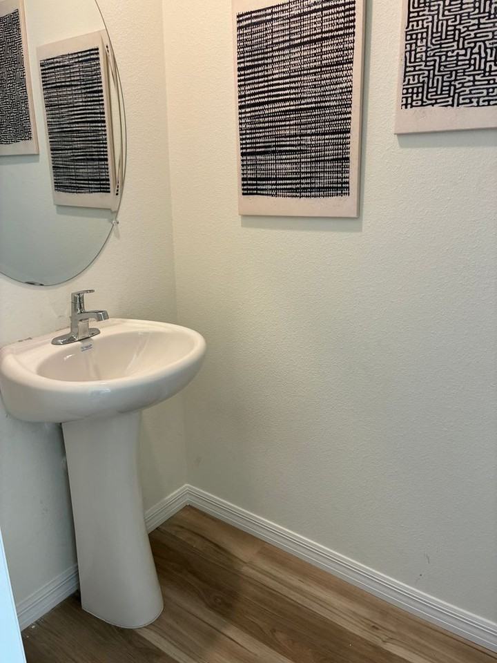 8362 Gower Trl - Photo 5 of 36