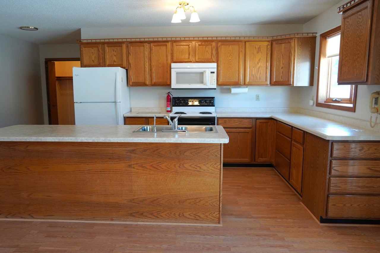 1205 Silver Ave - Photo 4 of 34