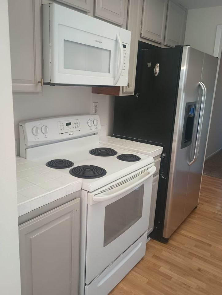 806 Sea Turf Cir - Photo 5 of 21