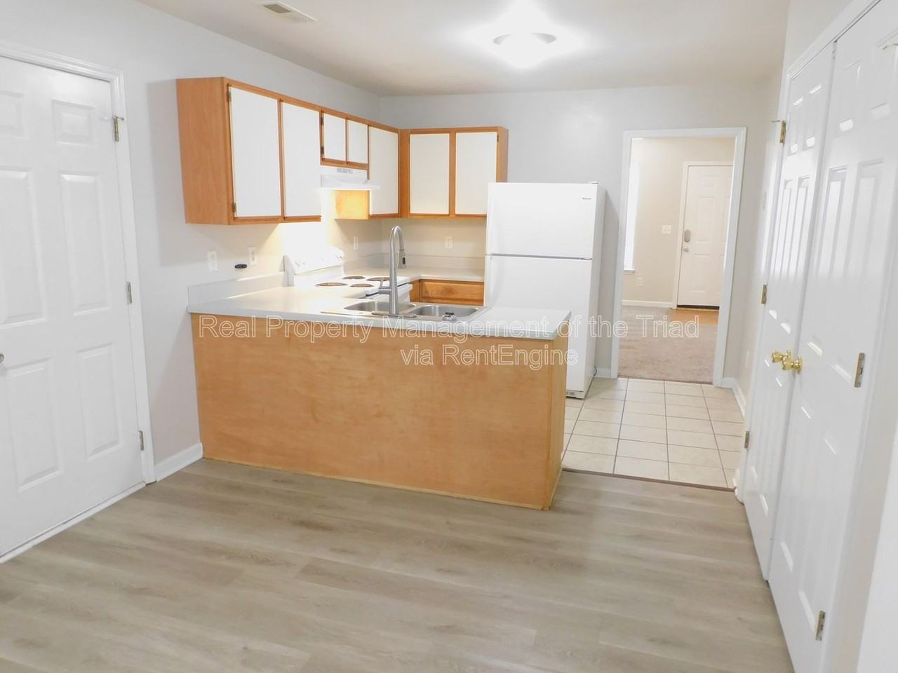 3211 N Ohenry Blvd - Photo 5 of 23