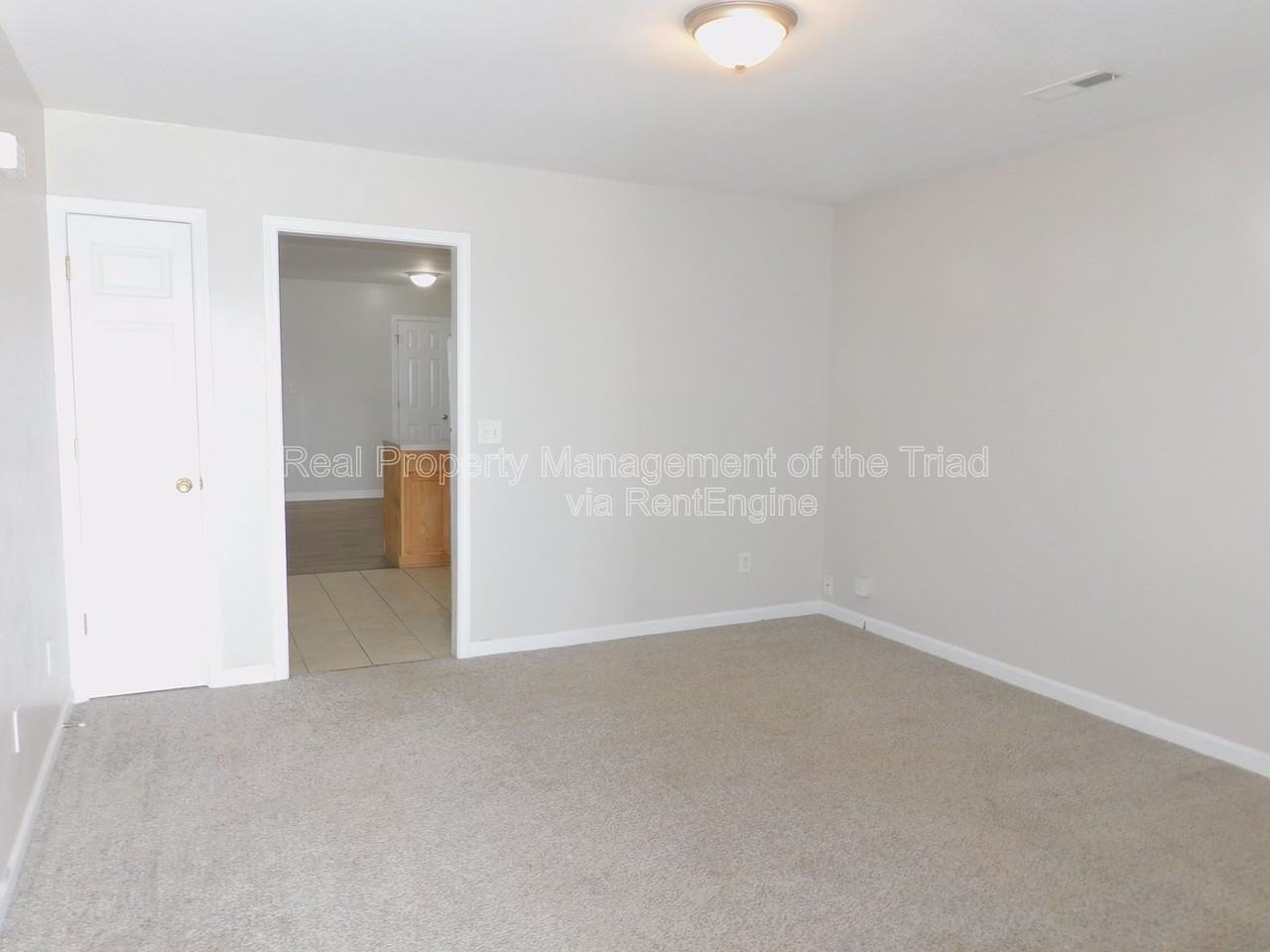 3211 N Ohenry Blvd - Photo 7 of 23