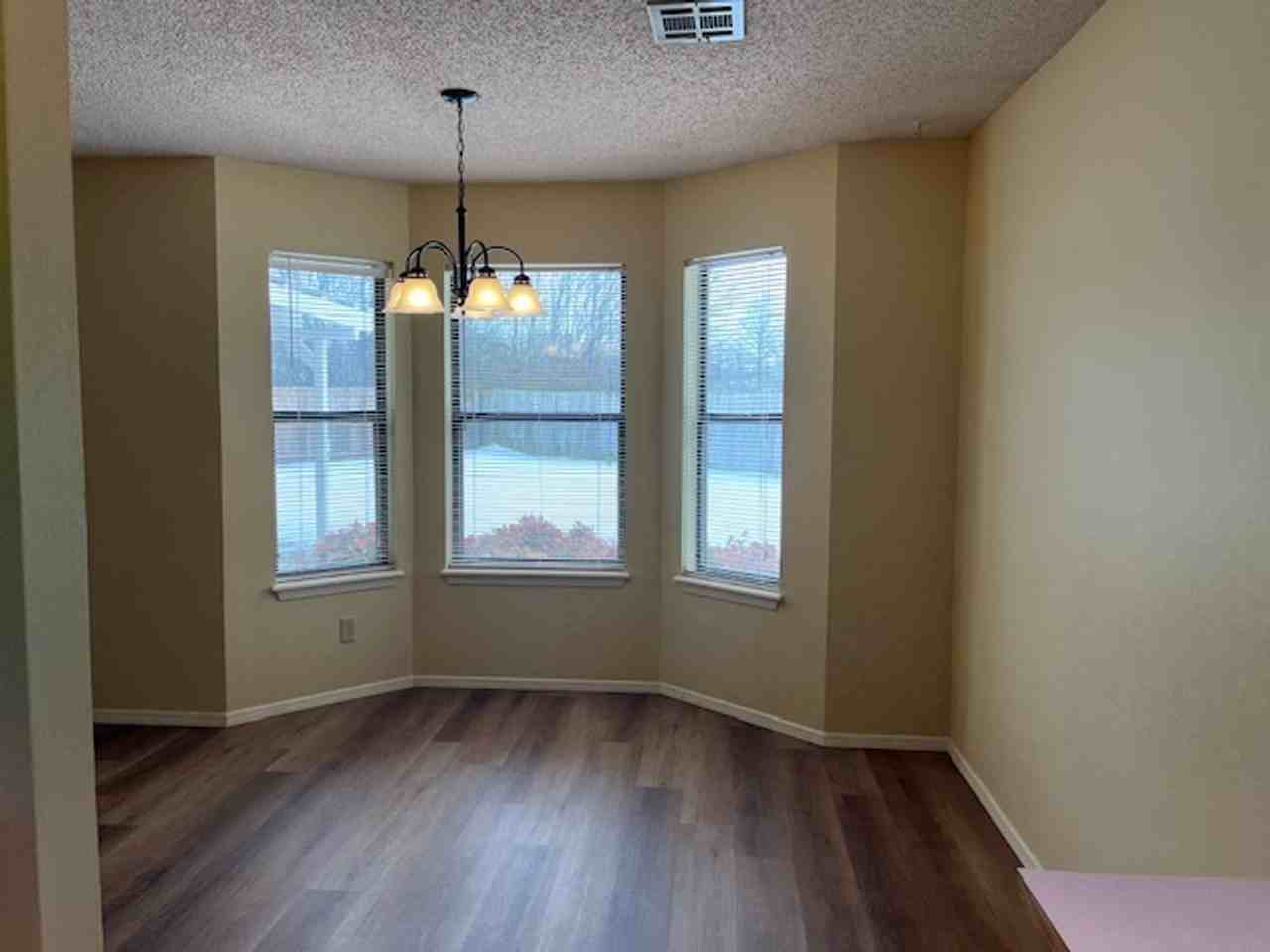 401 N 39th St - Photo 7 of 24