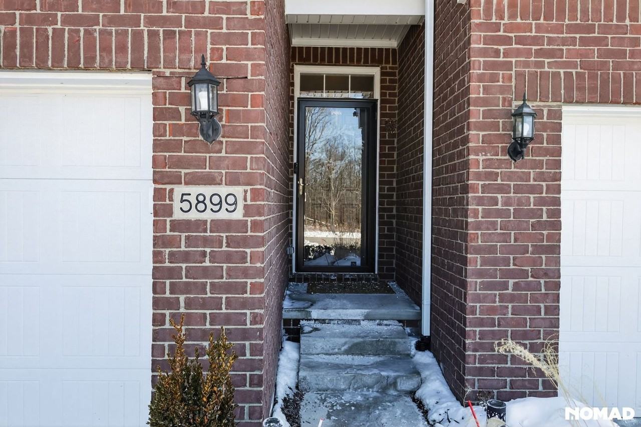 5899 Whispering Springs Dr - Photo 4 of 33