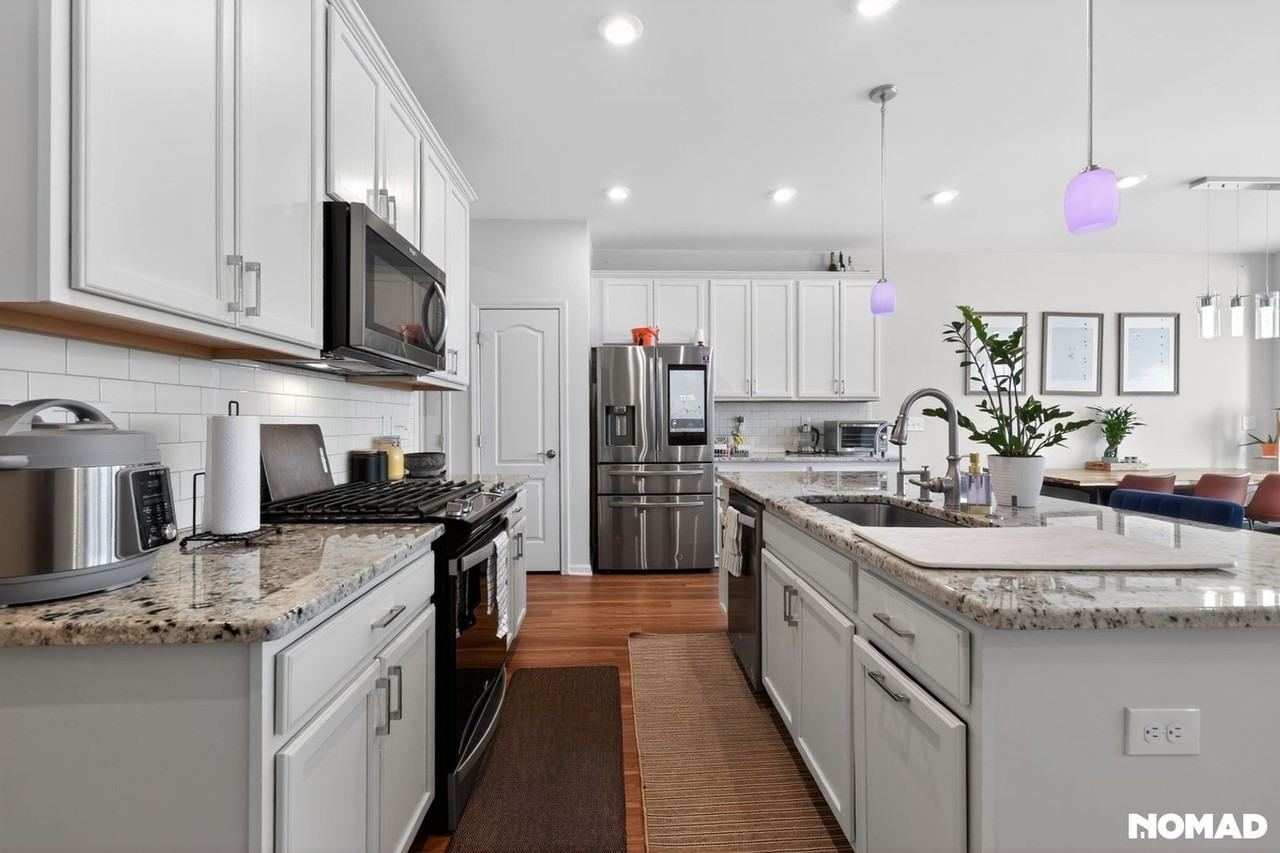 5899 Whispering Springs Dr - Photo 5 of 33