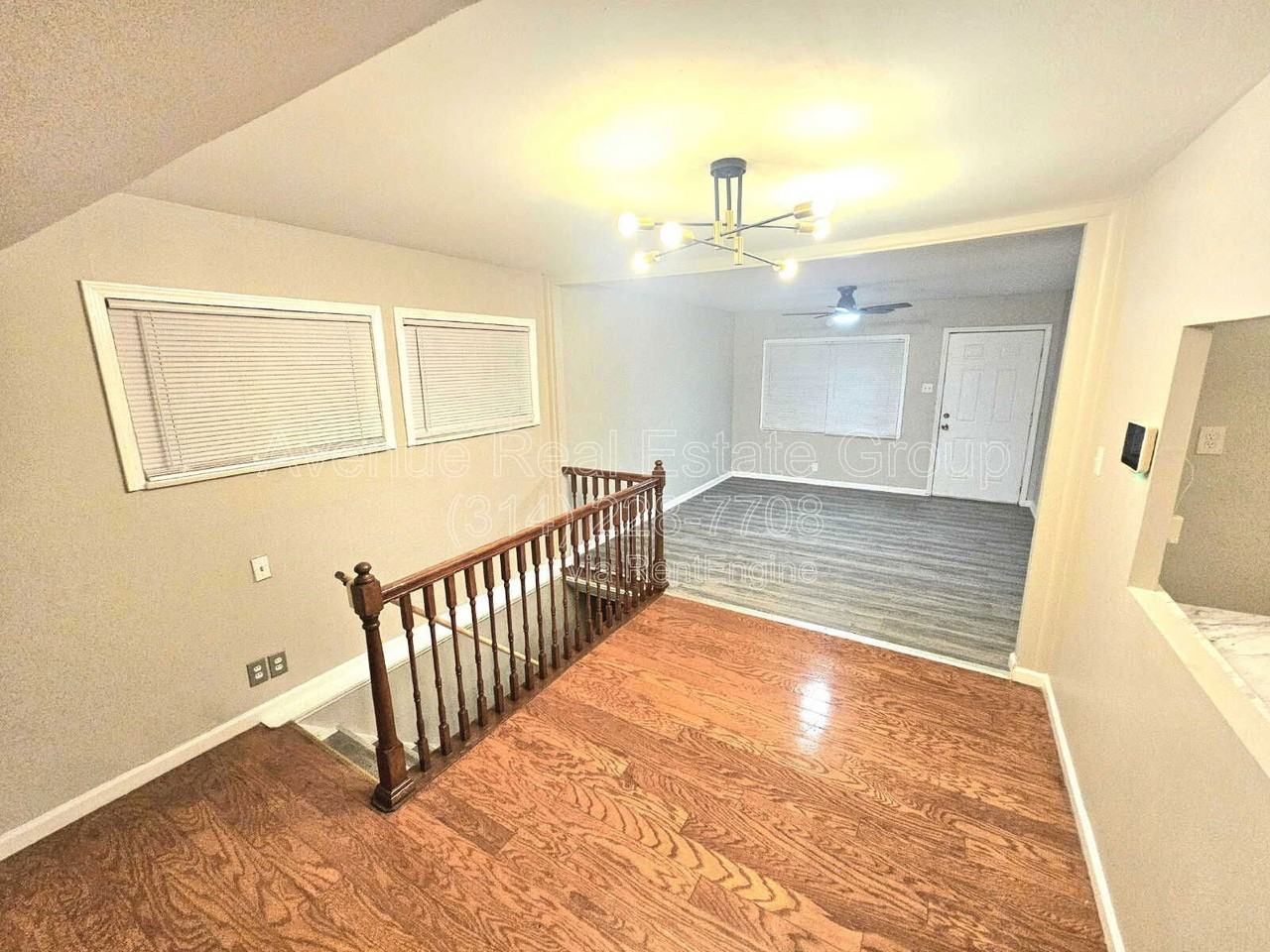 241 Grampian Rd - Photo 4 of 10