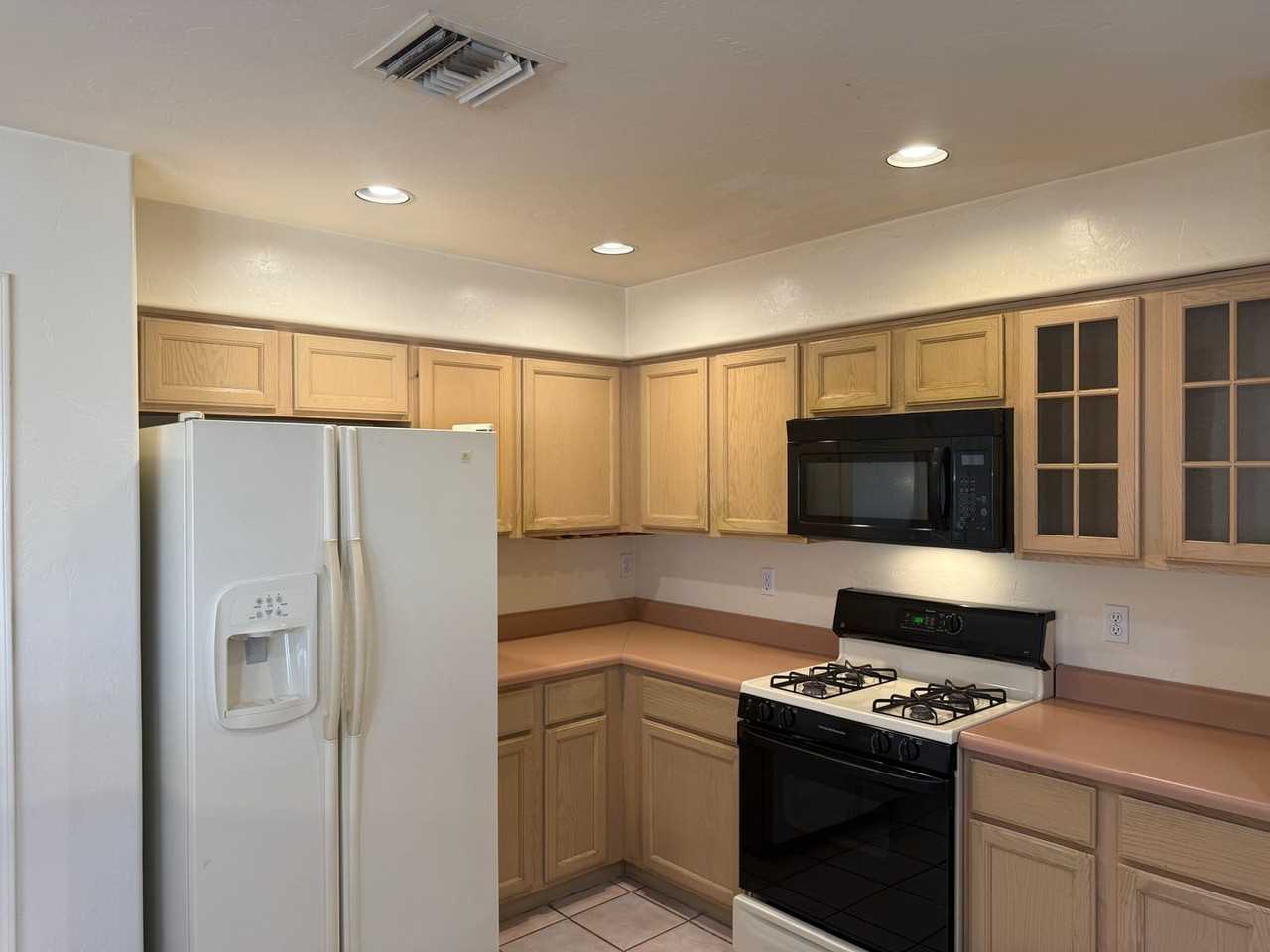 7917 E Waverly St - Photo 5 of 29