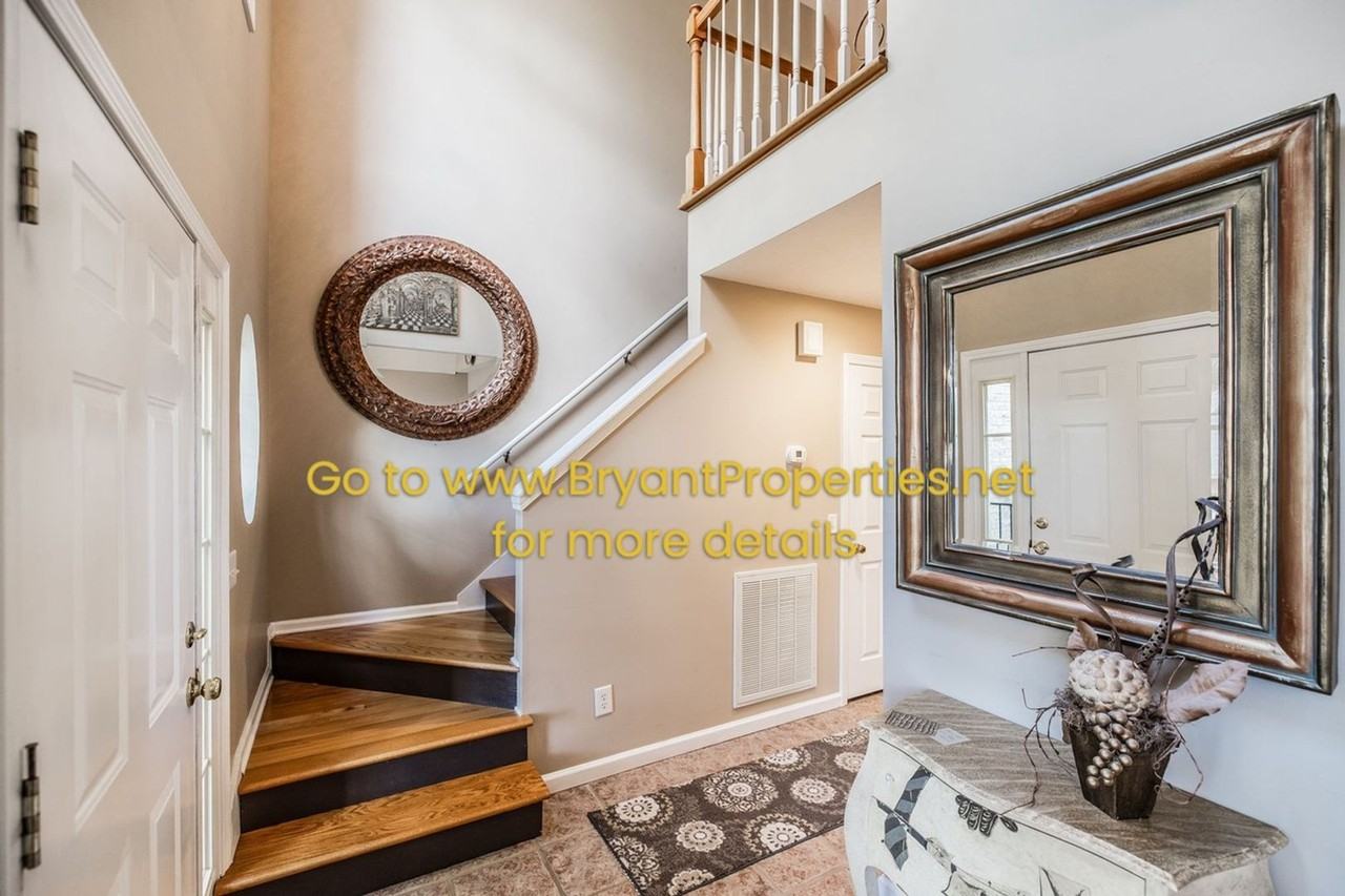 813 Travis Springs Dr - Photo 7 of 50