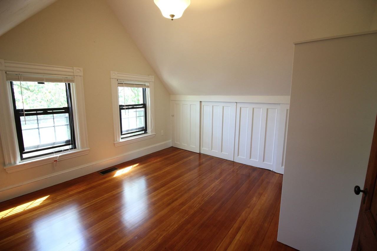 65 Beech Glen St - Photo 7 of 13