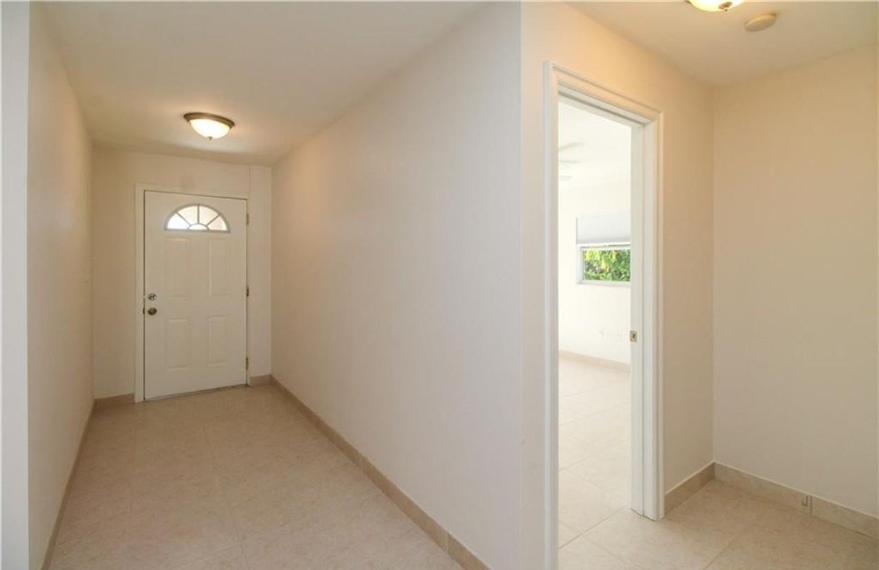 615 108th Ave N - Photo 3 of 39