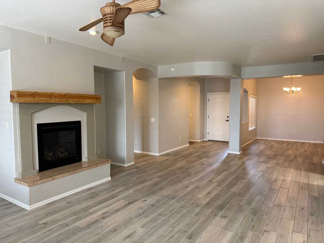 10592 E Rose Hill St - Photo 4 of 29