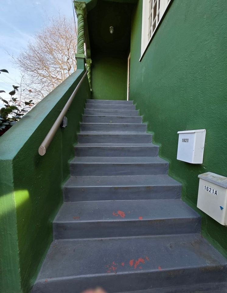 1621 E 38th St - Photo 2 of 39