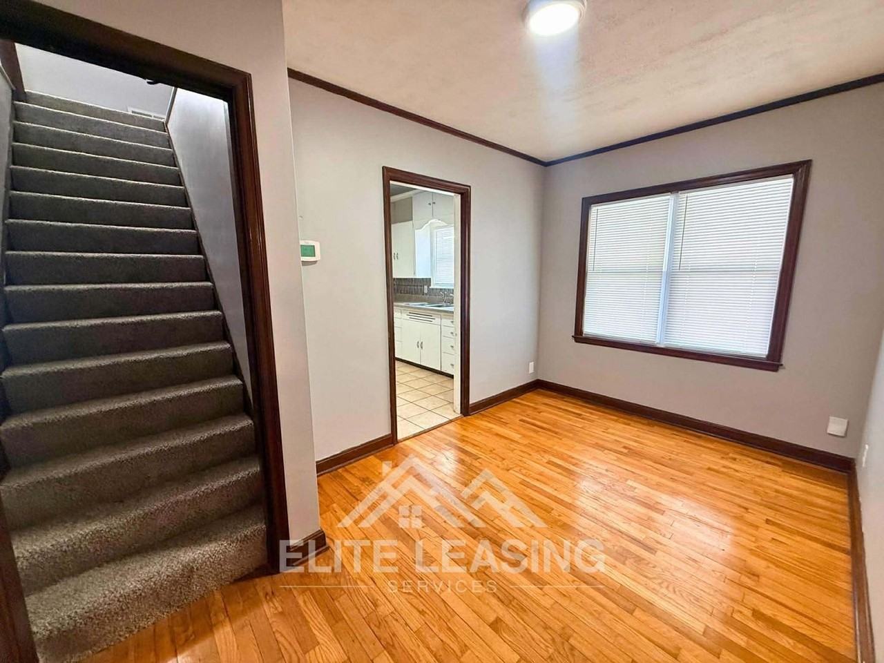 1119 Ne Michigan Ave - Photo 4 of 9