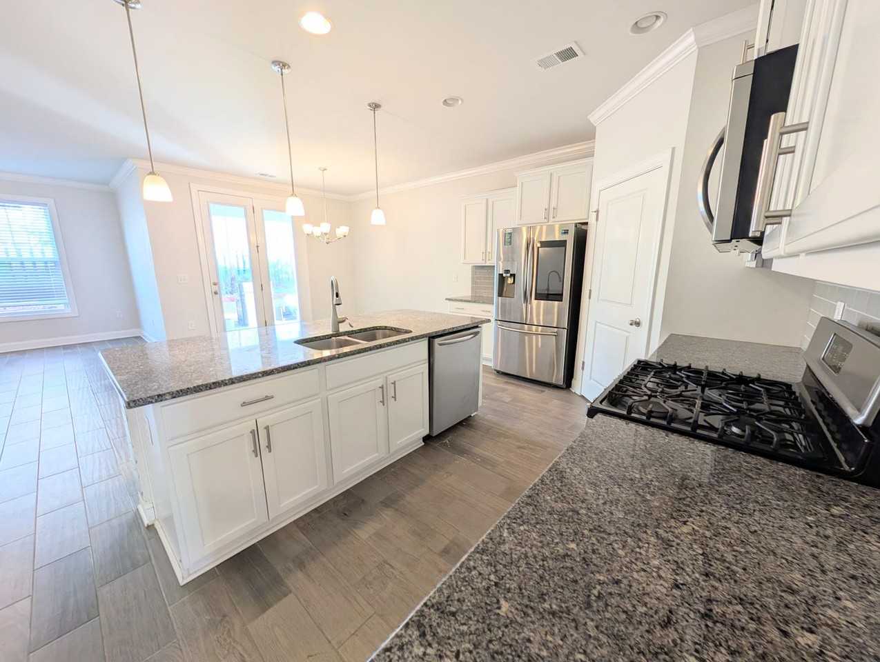 981 Bronwyn Cir - Photo 6 of 37