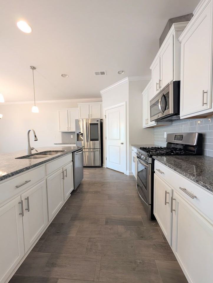 981 Bronwyn Cir - Photo 7 of 37