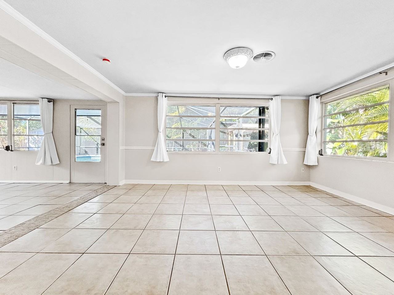 1310 Ann Cir - Photo 4 of 18