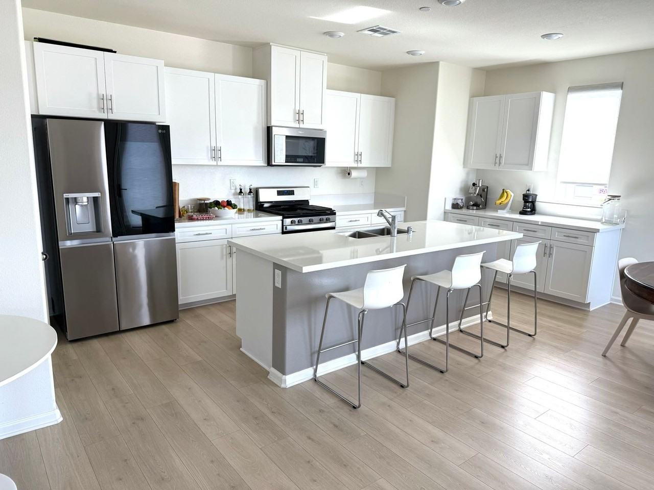 1052 Kendale Way - Photo 5 of 9