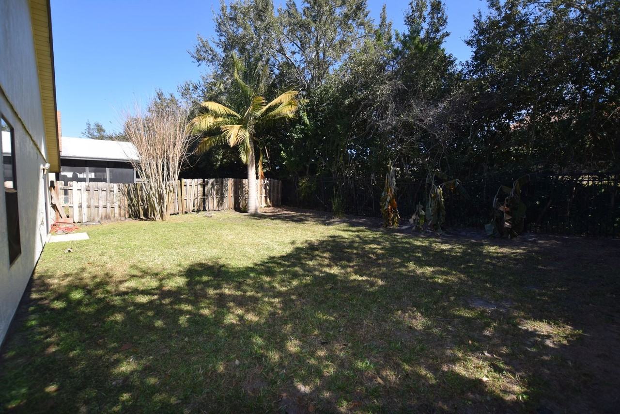 7313 Spring Villas Cir - Photo 6 of 41