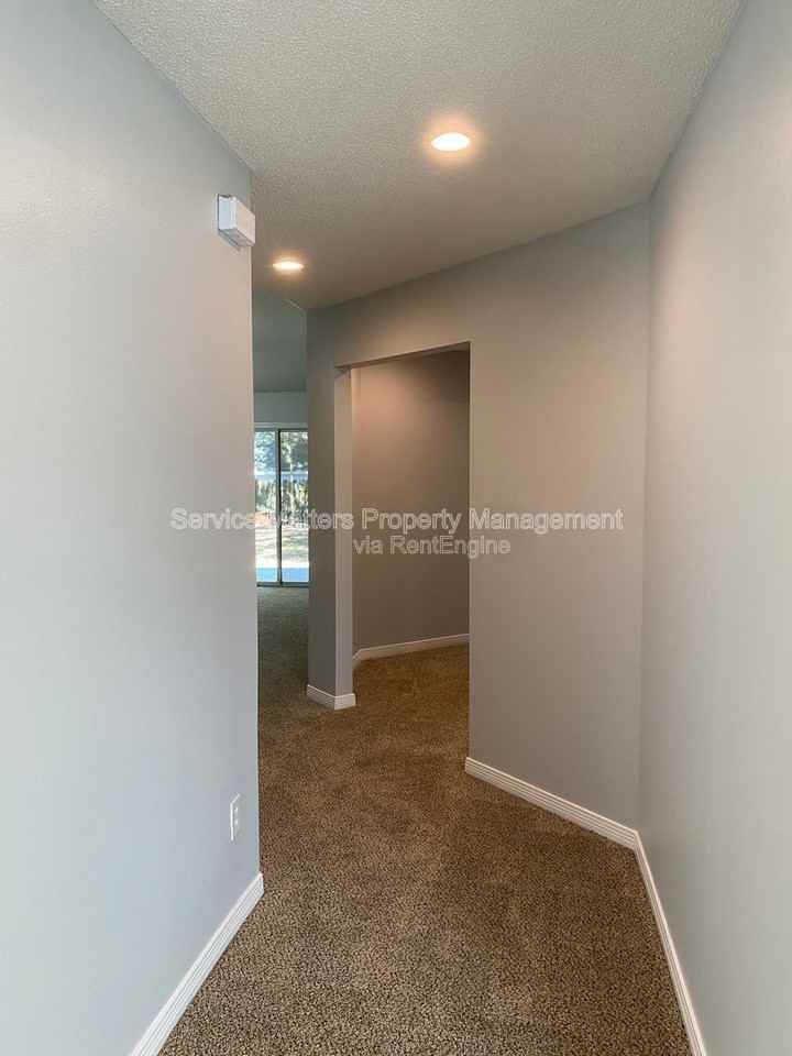 5939 Ashton Woods Cir - Photo 4 of 29