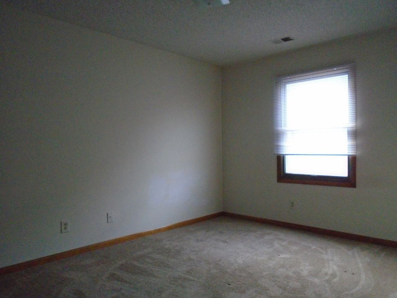 1838 Anderson - Photo 4 of 20