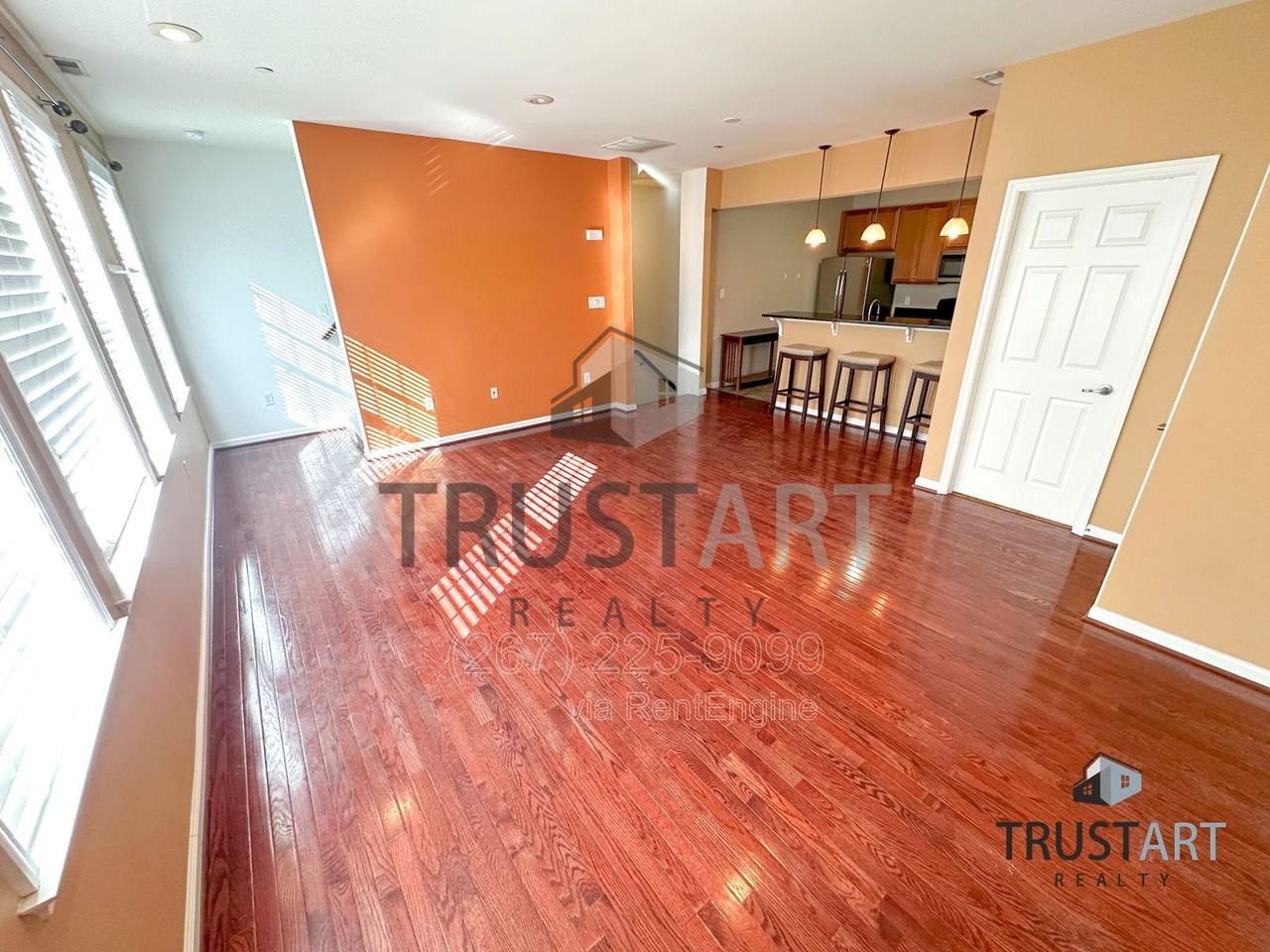 4421 Driftwood Dr - Photo 6 of 18