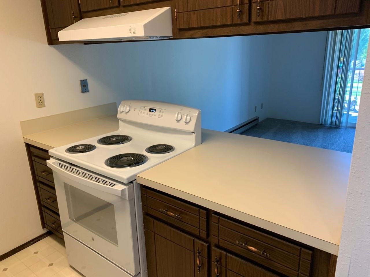 1630 Lincoln St #7 - Photo 3 of 10