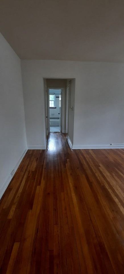 43RD FLATS - Photo 3 of 23