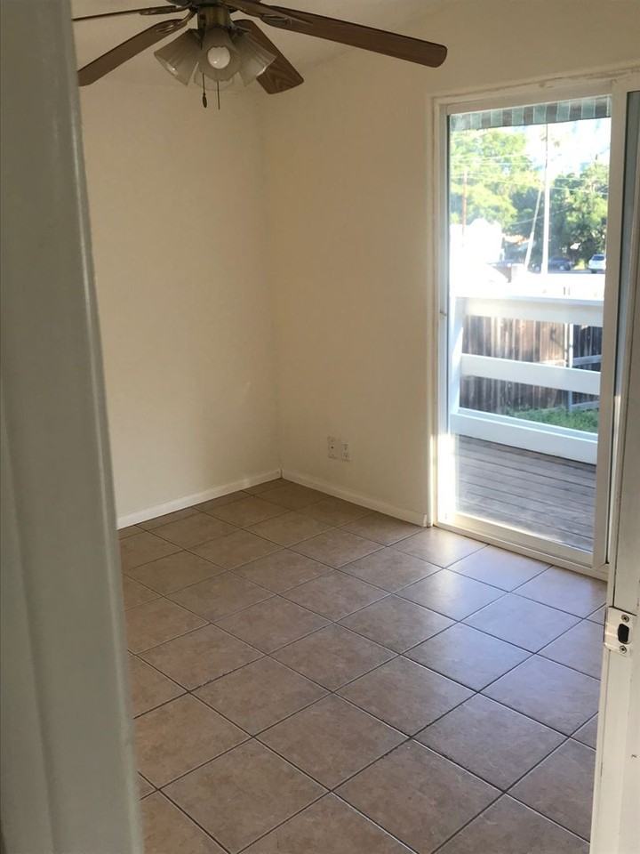 11710 N Ventura Ave #B - Photo 4 of 6