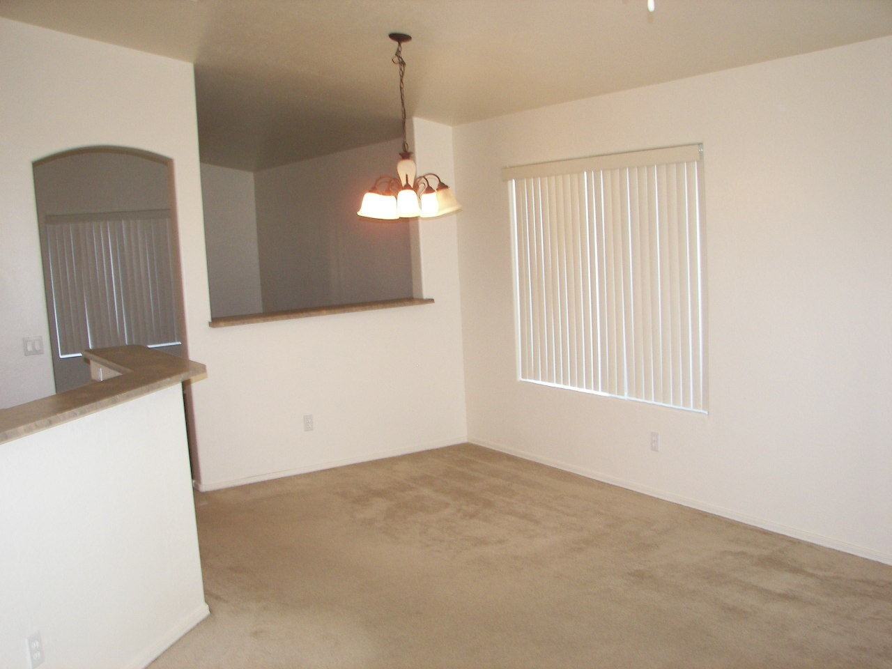 1650 N Serina - Photo 2 of 5