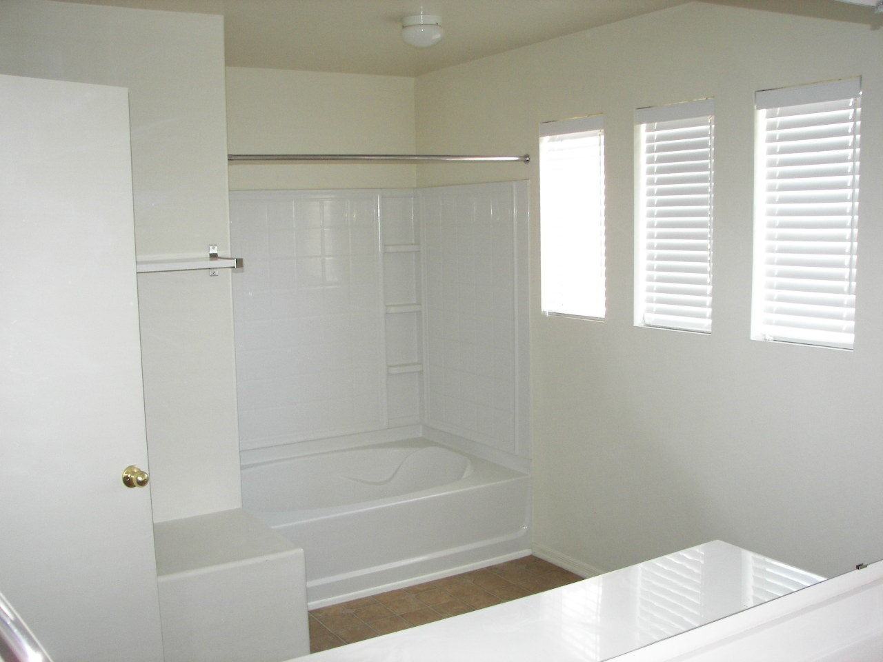 4237 E Windsor Dr - Photo 5 of 6