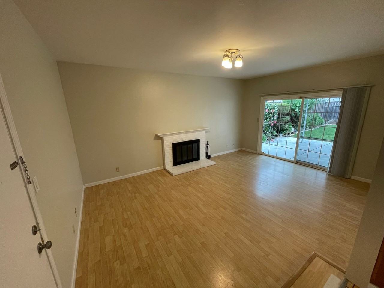 4435 Romilly Way - Photo 7 of 20