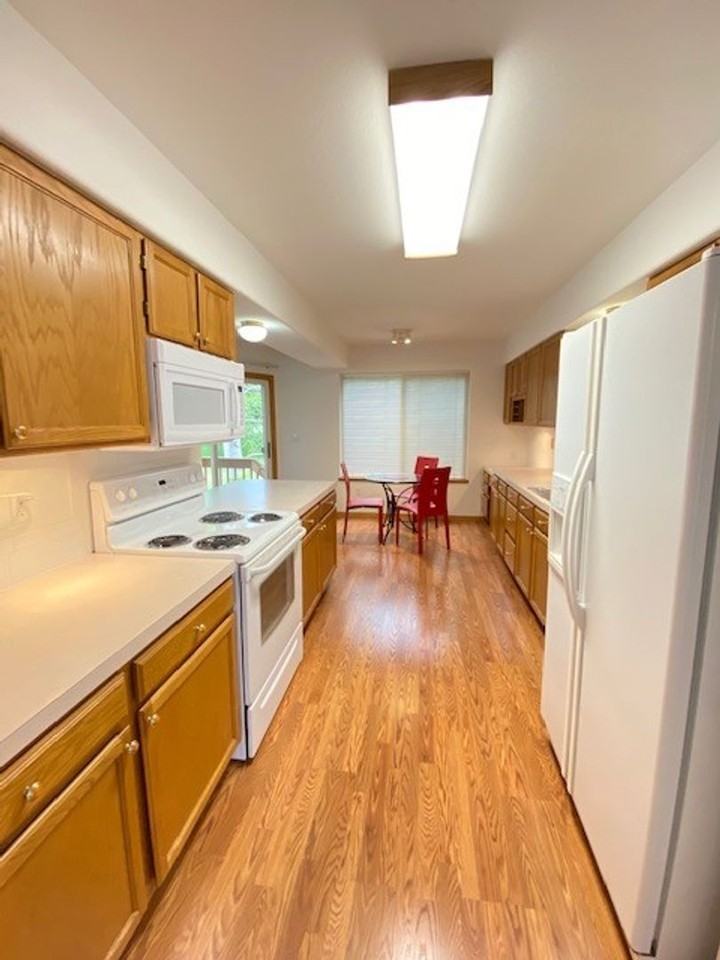 3645 Wild Horse Ct - Photo 7 of 21