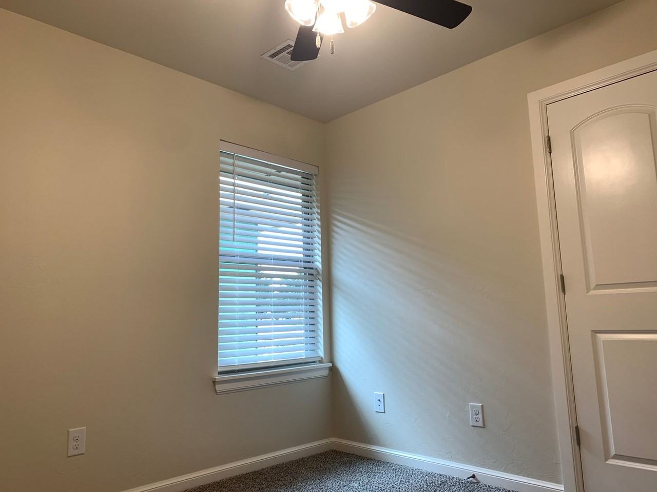 1525 Nw 14th St - Photo 5 of 32