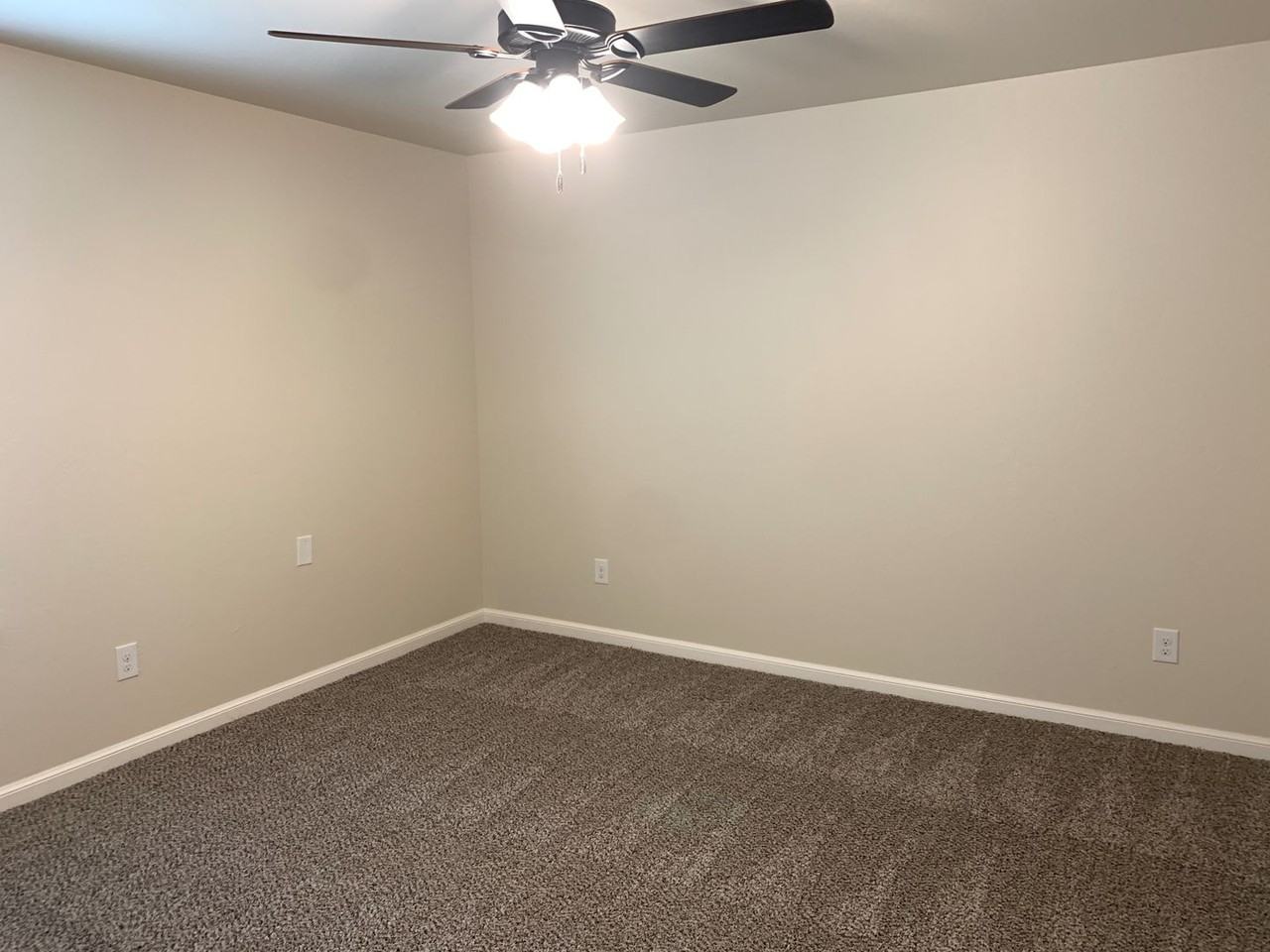 1525 Nw 14th St - Photo 7 of 32