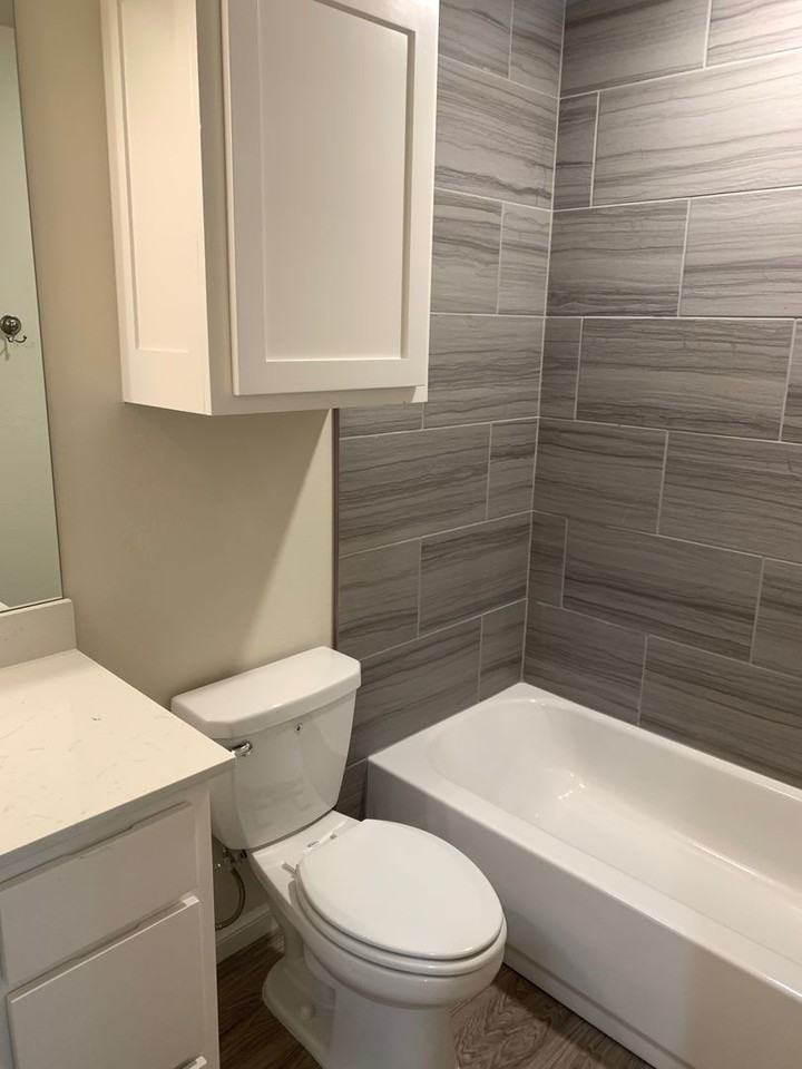 1525 Nw 14th St - Photo 2 of 32